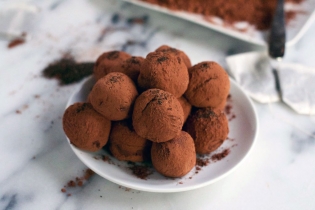 Vegan Chocolate Truffles